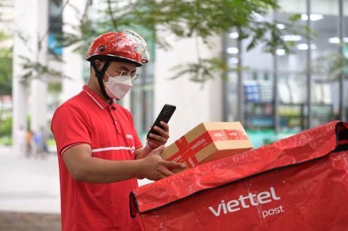 Viettel Post chuẩn bị 'chuyển nhà' sang HoSE