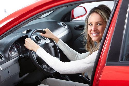 Những dòng xe ô tô nào phù hợp dành cho nữ?