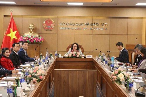Tiếp tục kết nối nguồn lực để hỗ trợ học sinh vùng khó khăn