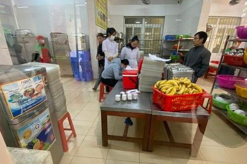 Vụ nhiều học sinh tiểu học ở Thanh Hóa nhập viện: Hé lộ thực đơn bữa trưa