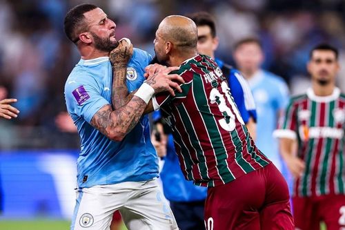 Cầu thủ ẩu đả sau chung kết FIFA Club World Cup