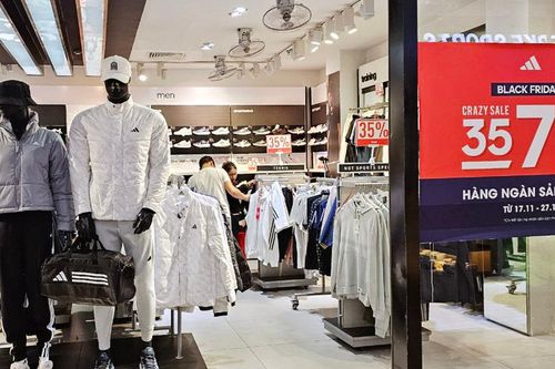 Hà Nội: Siêu thị chi tiền khủng giảm giá đón năm mới 2024