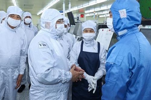Thủ tướng: Cải thiện môi trường kinh doanh năm sau tốt hơn năm trước