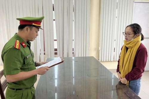 Đã bắt được đối tượng 'môi giới' mang thai hộ chiếm hơn 1 tỷ đồng
