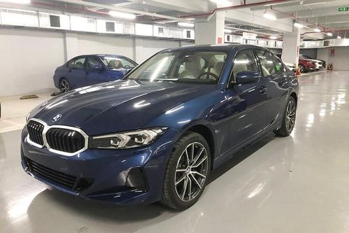 BMW 320i 2023 vừa 'đập thùng' đã lên sàn xe cũ rao bán lỗ 170 triệu