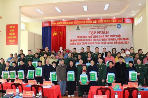 Tập huấn công tác phổ biến, giáo dục pháp luật trong phụ nữ Quân đội và tuyên truyền, vận động nhân dân chấp hành pháp luật tại cơ sở năm 2023