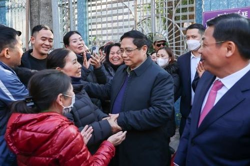 Thủ tướng Phạm Minh Chính thăm và chúc mừng Giáng sinh tại Giáo xứ Bắc Giang