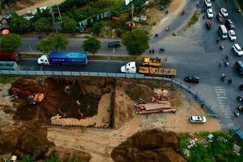 Đại lộ 'triệu đô' phía nam TPHCM bị bóp nghẹt bởi loạt công trình