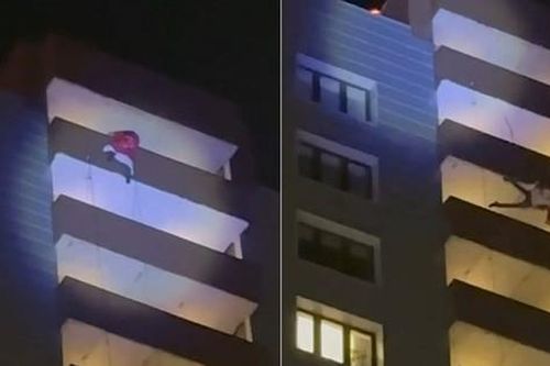 Nga: 'Ông già Noel' ngã từ tầng 24 khi đang biểu diễn