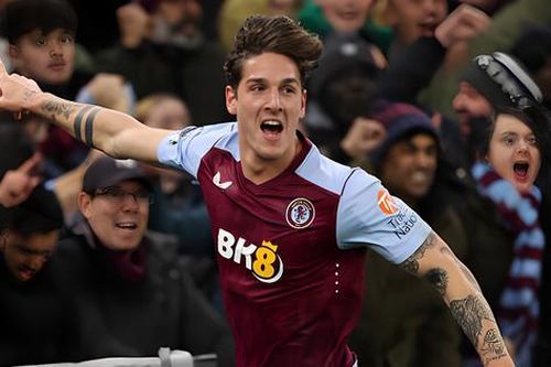 Aston Villa lỡ cơ hội chiếm ngôi đầu bảng Ngoại hạng Anh của Arsenal