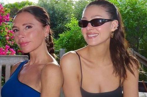Mối quan hệ giữa Victoria Beckham và con dâu hiện tại