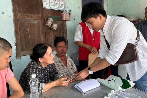 9X âm thầm giúp người, làm 'phao cứu sinh' cho những mảnh đời bất hạnh