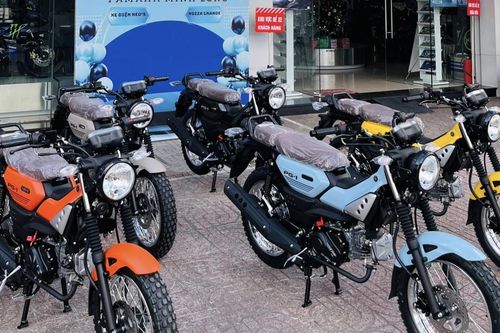 Xe máy Yamaha PG-1 mới ra mắt đã bán chênh giá tại đại lý