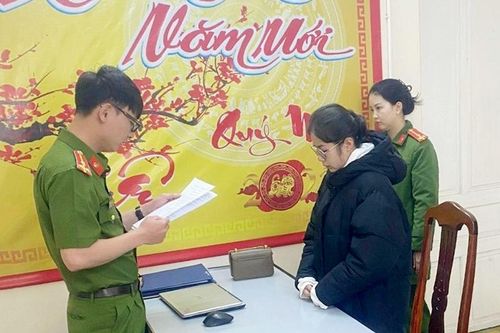 Phê chuẩn khởi tố nhân viên ngân hàng lừa đảo chiếm đoạt 2 tỉ đồng