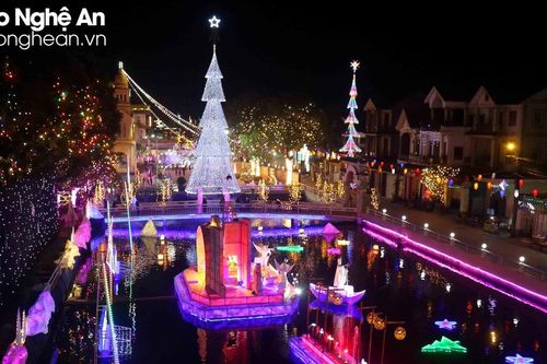 Lung linh khung cảnh đón Giáng sinh ở Giáo xứ Nghi Lộc