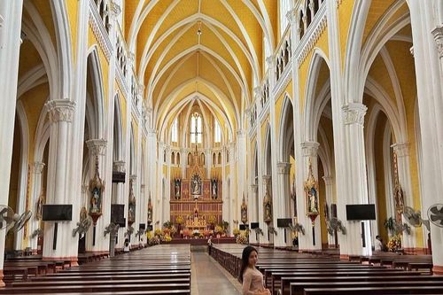 Kiến trúc Gothic độc đáo của Thánh đường lớn nhất khu vực Đông Nam Á