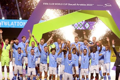 Man City lần đầu lên đỉnh thế giới, hoàn tất 'cú ăn 5'