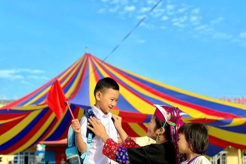 Một huyện miền núi khó khăn của Quảng Ninh đạt chuẩn nông thôn mới
