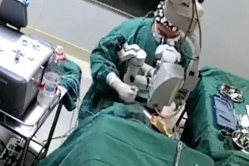 Trung Quốc: Dư luận phẫn nộ sau khi xuất hiện video bác sĩ đấm bệnh nhân lúc phẫu thuật