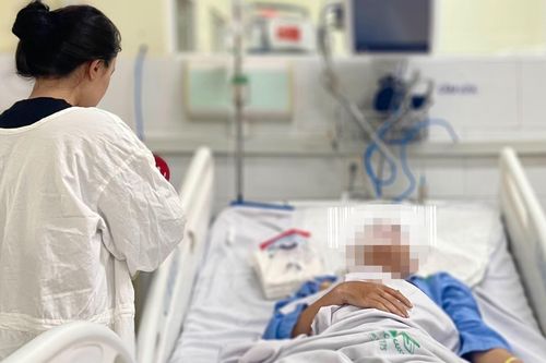 Cứu sống nam sinh viên năm nhất bị đâm thủng động mạch đốt sống cổ