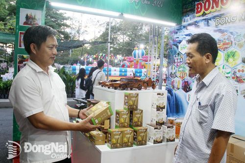 Hội chợ mua sắm cuối năm Đồng Nai chính thức mở cửa từ tối 23-12