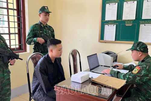 Đồn Biên phòng Cửa khẩu quốc tế Lào Cai khởi tố đối tượng vận chuyển ma túy