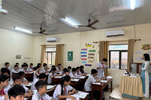 Coi trọng công tác giáo dục đạo đức, lối sống cho học sinh