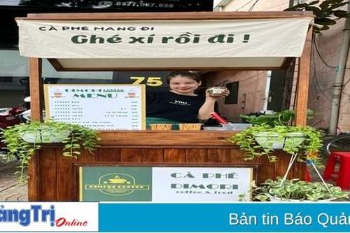 Giới trẻ khởi nghiệp với xe cà phê mang đi