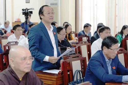 Quyết định các vấn đề quan trọng của tỉnh