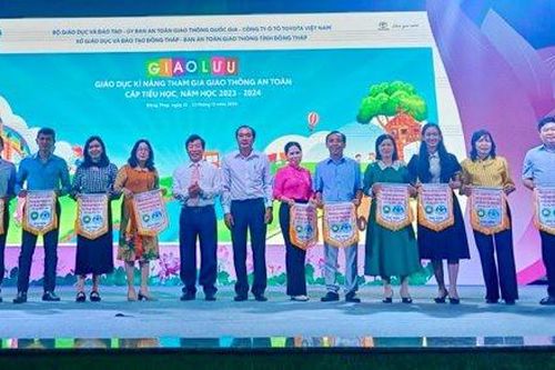Giáo dục kĩ năng tham gia giao thông an toàn cấp tiểu học năm học 2023 – 2024