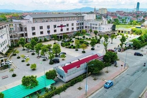 Bệnh viện tuyến huyện tại Hà Tĩnh nợ như 'chúa chổm'