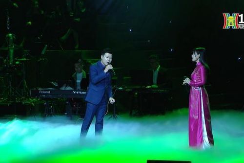 Vũ Thắng Lợi thăng hoa trong Liveshow 'Quê hương'