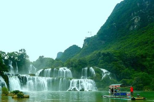 Khơi dậy tiềm năng du lịch Cao Bằng