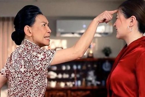Dâu cả điêu đứng vì mẹ chồng đối xử bất công, ốm nghén phải nấu cơm cữ bê lên tận phòng cho em dâu