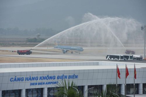 Đồng thời đưa 4 dự án giao thông trọng điểm ở 2 miền Bắc- Nam vào khai thác