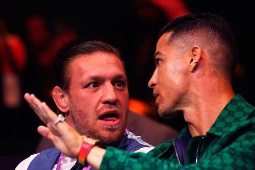 Ronaldo gây tranh cãi khi từ chối bắt tay McGregor