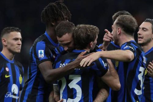 Inter Milan củng cố ngôi đầu, Roma áp sát top 4 Serie A