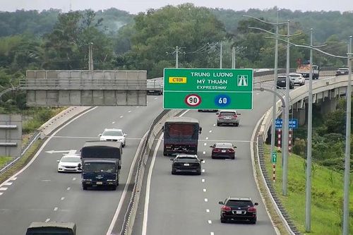 Sẽ nâng tốc độ cao tốc 4 làn xe lên 90km/giờ trước Tết Nguyên đán