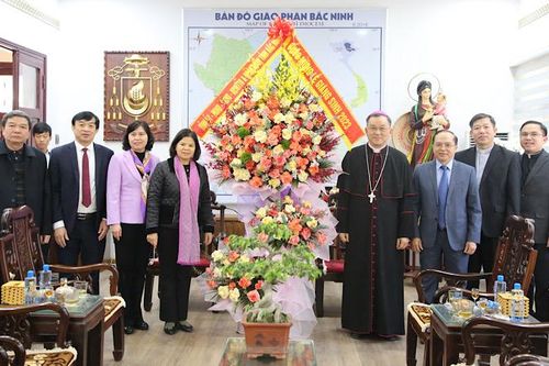 Người dân xứ Kinh Bắc chào đón Giáng sinh an lành