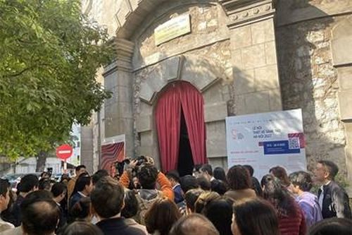 Di tích, di sản và các nhà máy cũ phải di dời