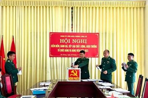 Đảng bộ Đồn Biên phòng Lũng Cú: Xây dựng mô hình 'Chi bộ bốn tốt', 'Đảng bộ cơ sở bốn tốt'