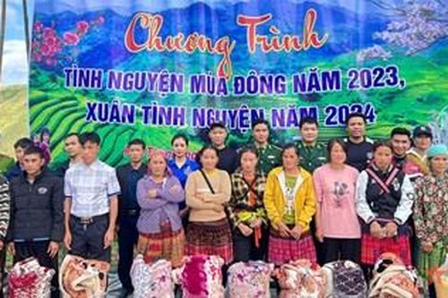 Mùa đông ấm nơi cuối trời biên cương Phá Thoóng