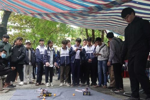 Đà Nẵng: Triển lãm sản phẩm công nghệ của học sinh, sinh viên