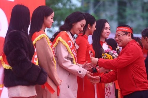Ngày Chủ nhật Đỏ lần thứ 16: 'Hiến máu cứu người - Sinh mệnh của bạn và tôi'