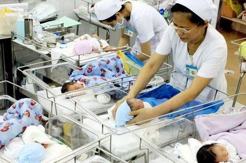 'Ẩn họa' từ việc giảm mức sinh thay thế