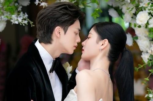 Cặp tình nhân đẹp nhất màn ảnh Hàn năm 2023