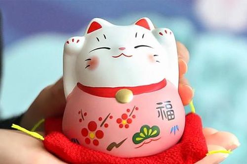 Ẩn ý của người Nhật trong chú mèo thần tài