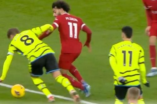 Klopp chỉ trích VAR khiến Liverpool mất oan quả 11m trước Arsenal