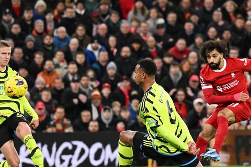 Liverpool hòa nghẹt thở Arsenal: Pháo thủ thoát thua ở Anfield