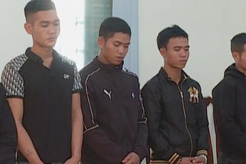 7 thanh niên cùng xã bị khởi tố vì gây ra hỗn chiến khiến nhiều người bị thương